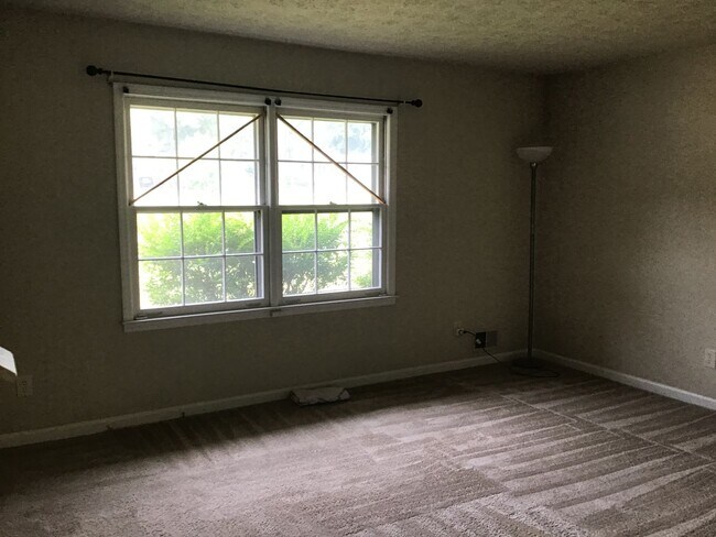 Building Photo - Dorsett6863