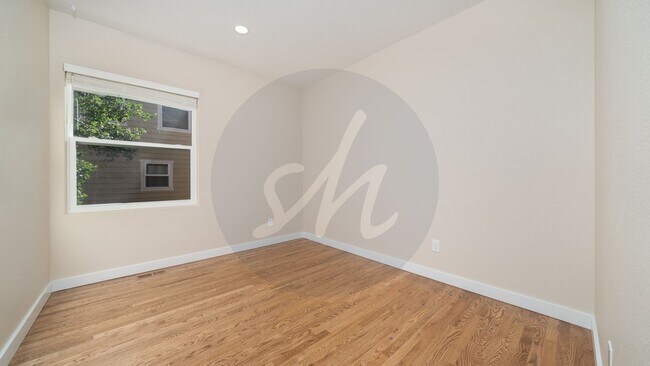 Building Photo - 12210 Point Reyes Dr