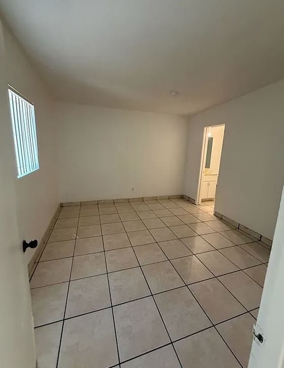 Building Photo - 419 E Alturas St