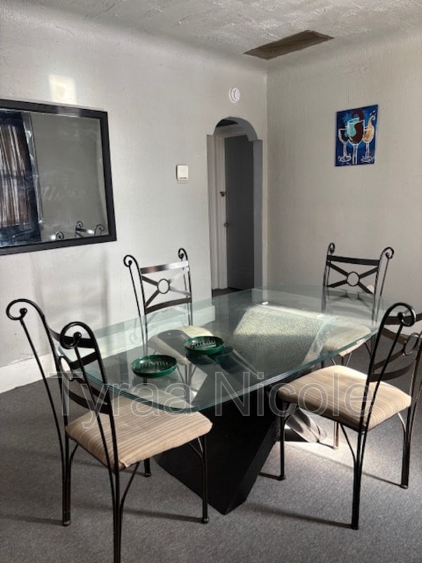 Building Photo - 7526 Wykes St