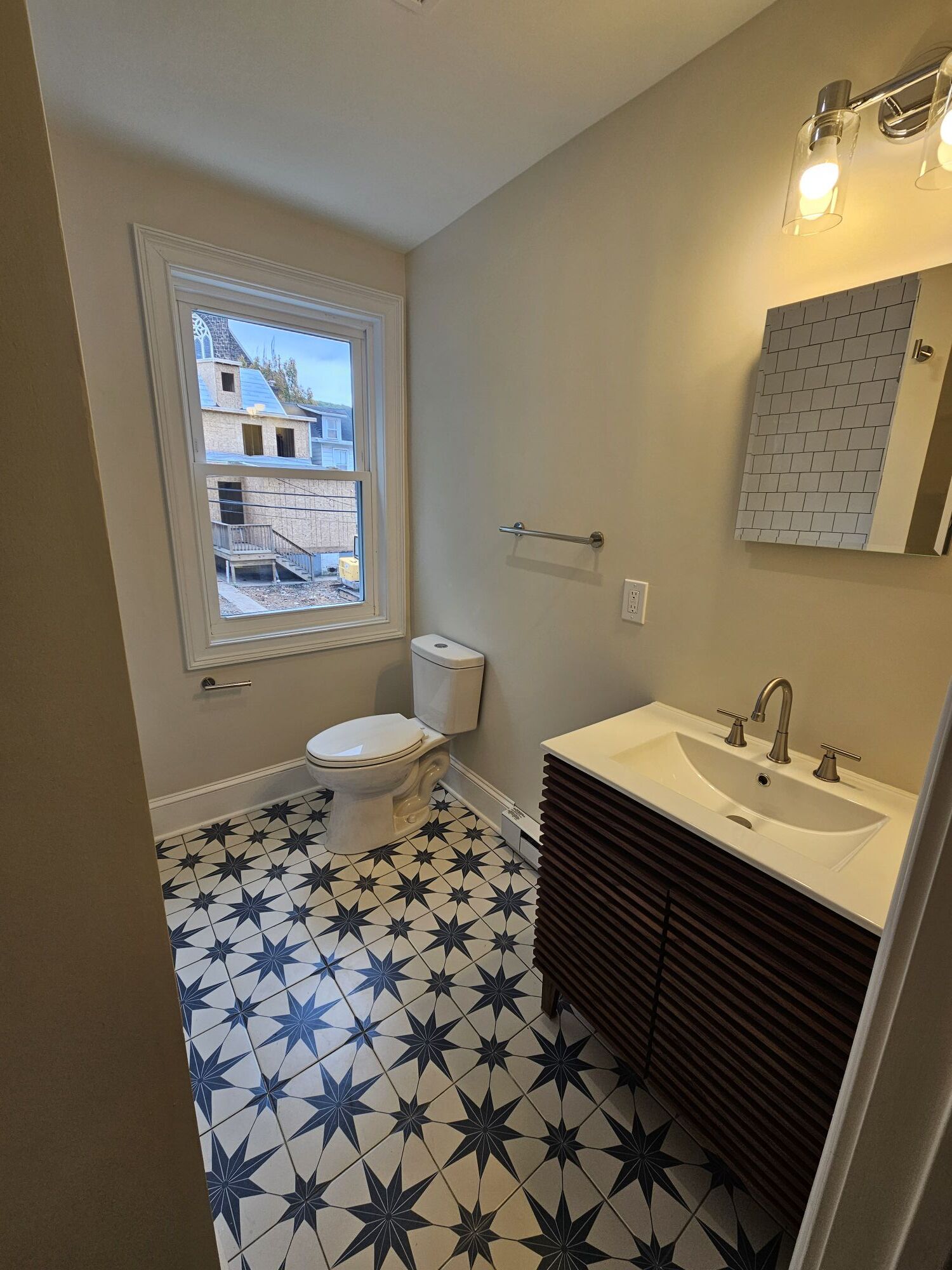 Building Photo - 326 Taylor St