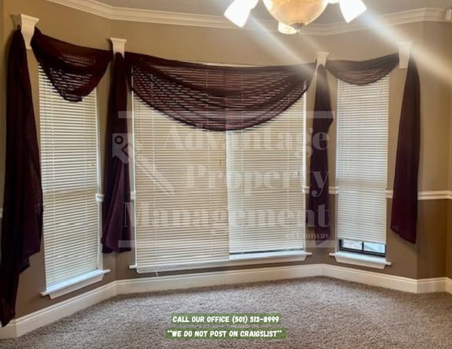 Building Photo - 2250 Pleasant Valley Dr