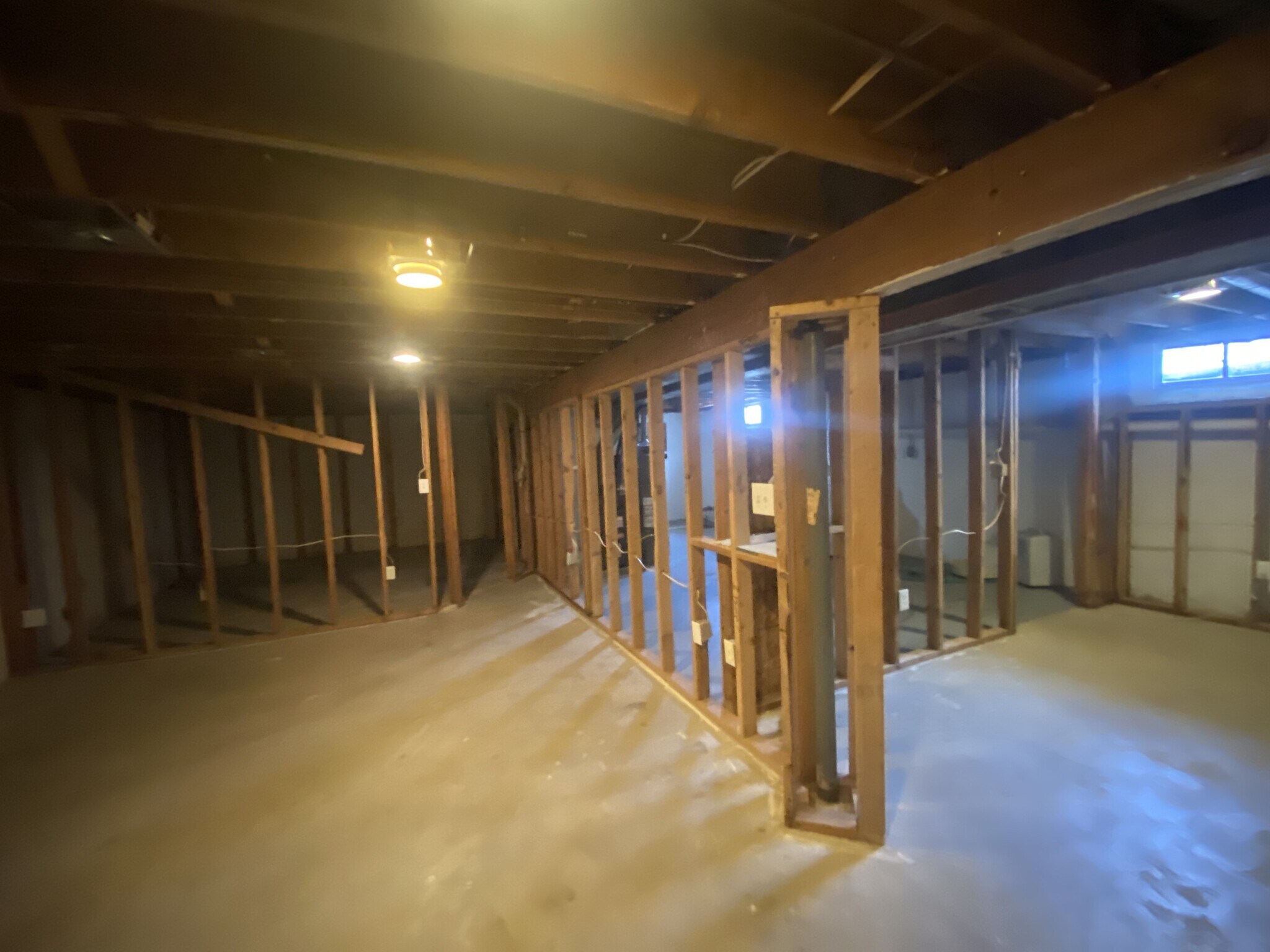 Building Photo - 209 S 1st St