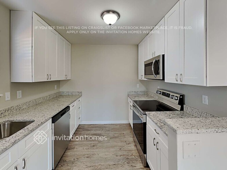 Building Photo - 4530 Forsythe Dr