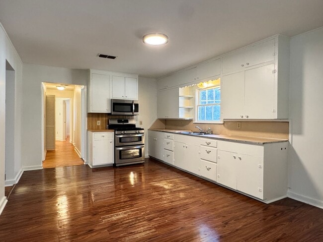 Building Photo - 13230 County Rd 1208