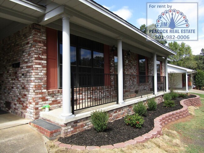 Building Photo - 509 S Longfield Ave