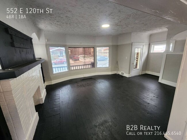 Building Photo - 552 E 120th St