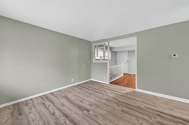 Building Photo - 138 Grampian Rd