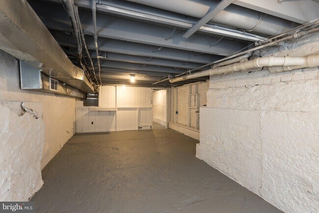 Building Photo - 430 Fawcett St