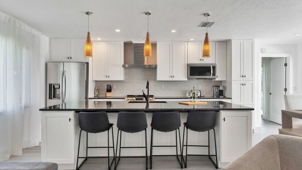Building Photo - 1521 Kinglet Dr
