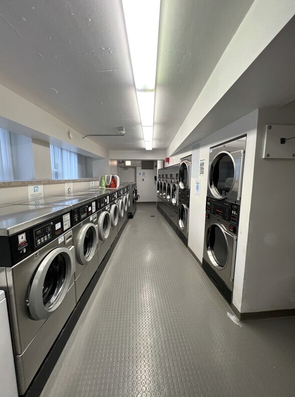 LAUNDRY ROOM - 1150 N Lake Shore Dr
