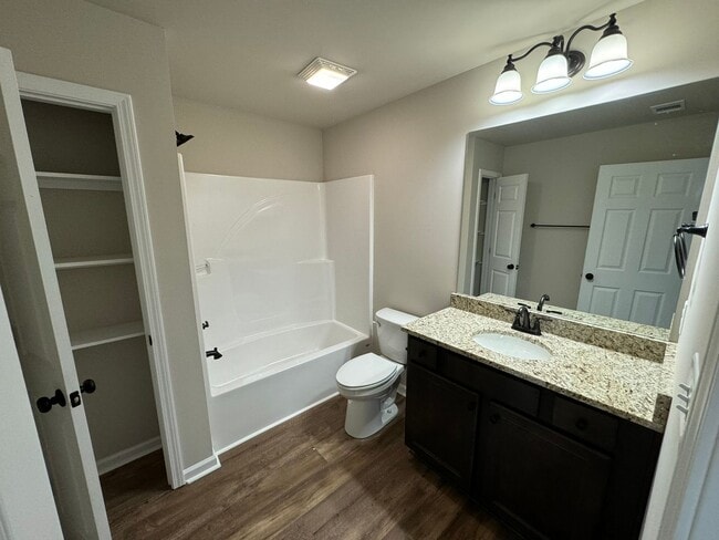 Building Photo - 4 Bedroom/4Bath off Will Hunter Rd. Pre-leasing Now!