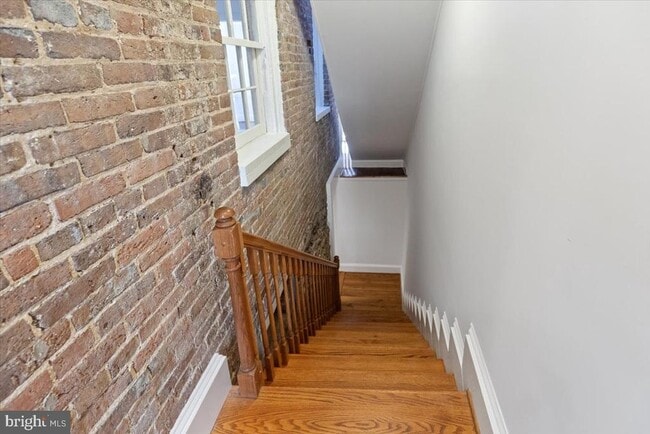 Building Photo - 215 Prince St