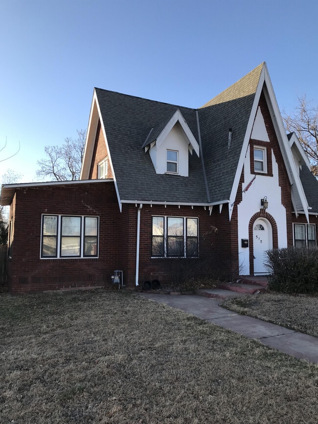 Building Photo - 510 S Johnson St