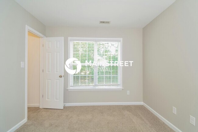 Building Photo - 4 Bedroom Pet-Friendly Home in ANGIER, NC ...