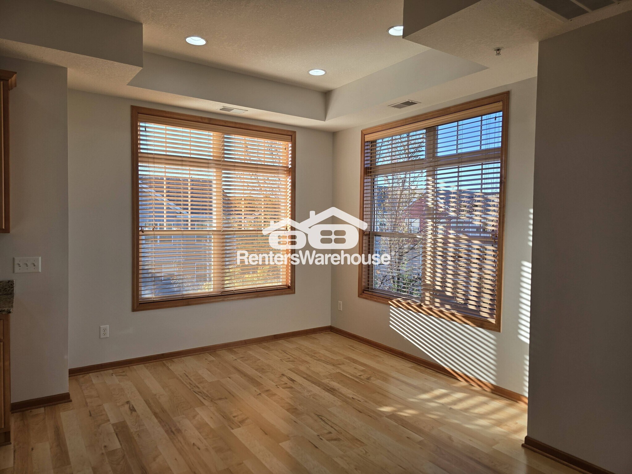 Building Photo - 9630 Independence Cir