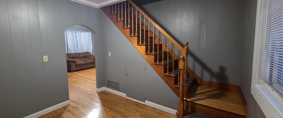 Building Photo - 840 Dwelly St