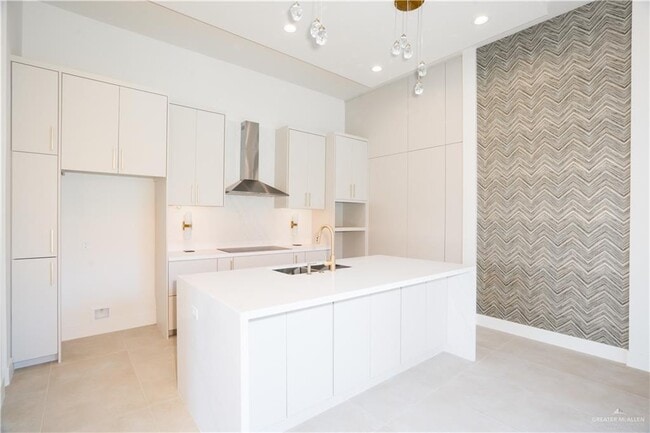 Building Photo - 36 Cottonwood St