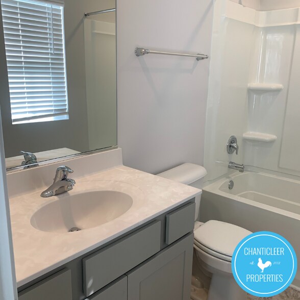 Building Photo - 2424 Kings Cross Ct