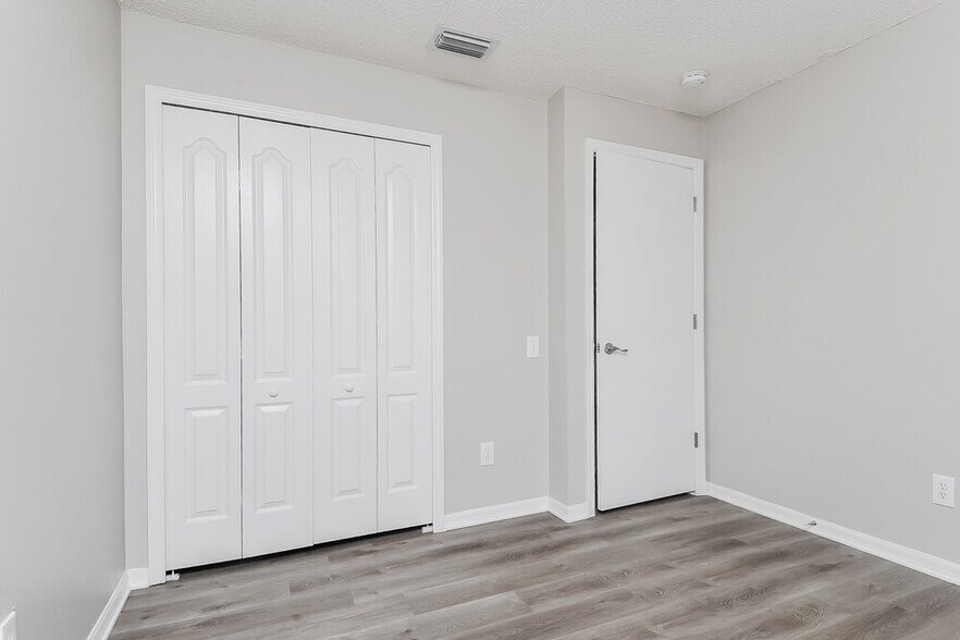 Building Photo - 12219 Dawn Vista Dr