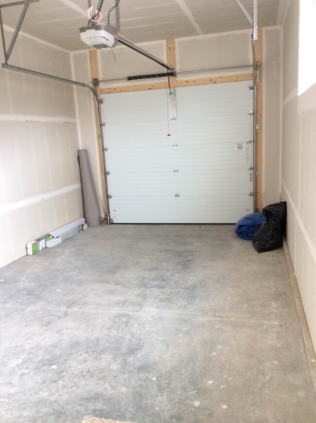 Building Photo - 3308 Sora Way