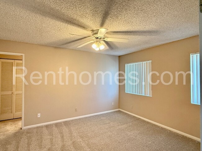 Building Photo - University City, 7405 Charmant Dr #2014, N...