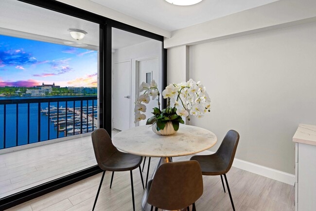 Building Photo - 400 N Flagler Dr