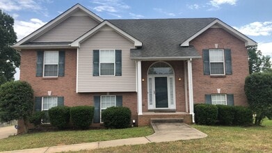 Building Photo - Stunning Split-Level Home with Space, Style & Scenic Views