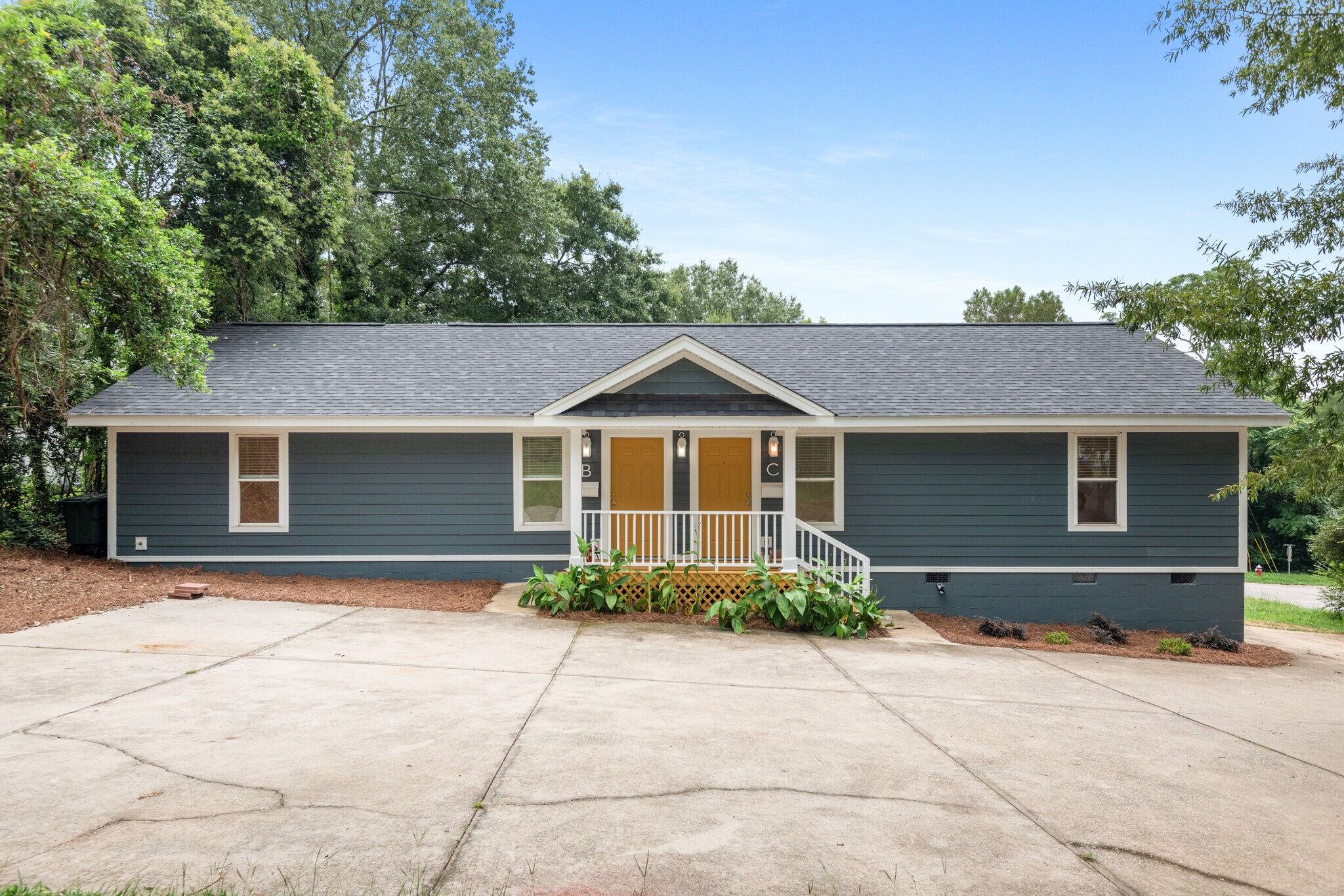 Building Photo - 907 Beaufort St