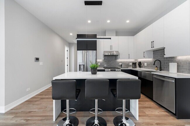 Building Photo - 1606 S Ashland Ave