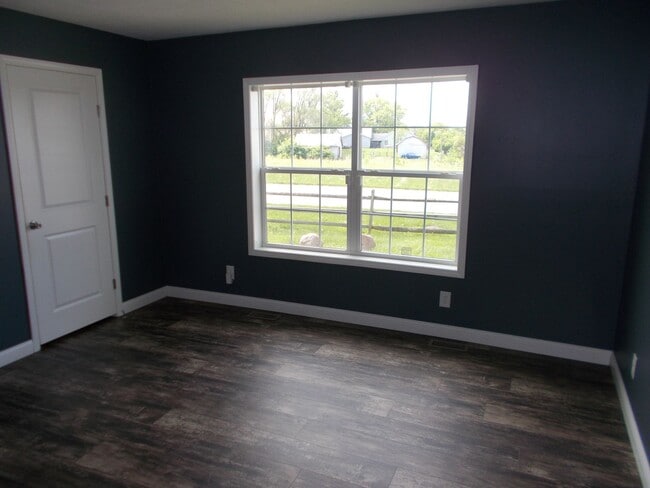 Building Photo - Large, Beautiful Home North of Richmond