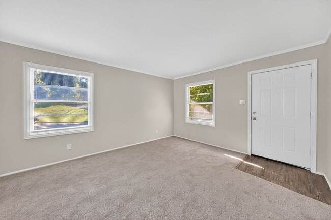 Building Photo - 115 Spring Garden Dr