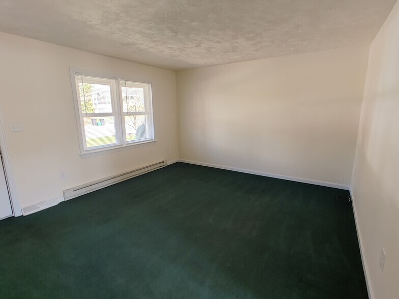 Living Room - 110 Froelich Ave
