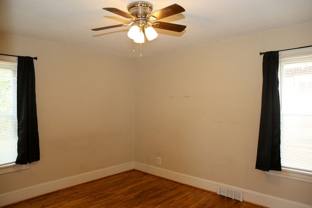 Building Photo - 2214 Walker Ave