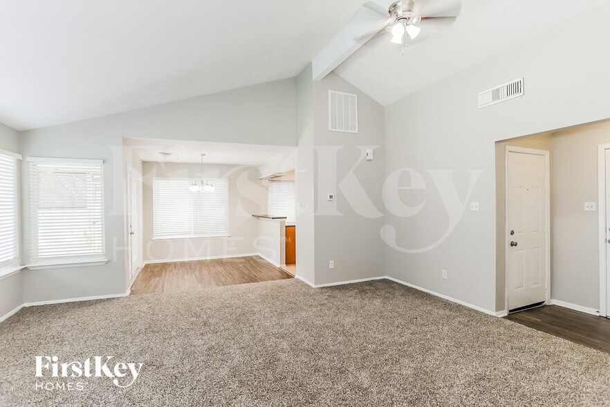 Building Photo - 3007 Becket St