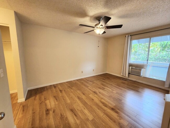 Building Photo - Parkview at Waikele - 2 bed, 2 bath Townhome