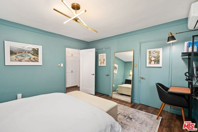 Building Photo - 960 Larrabee St