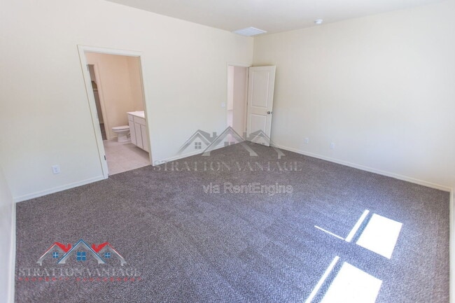 Building Photo - 5771 E Thetis Dr