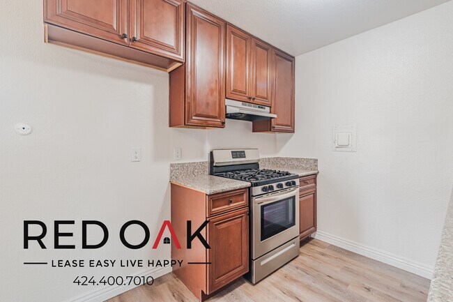 Building Photo - 1930 S Del Mar Ave