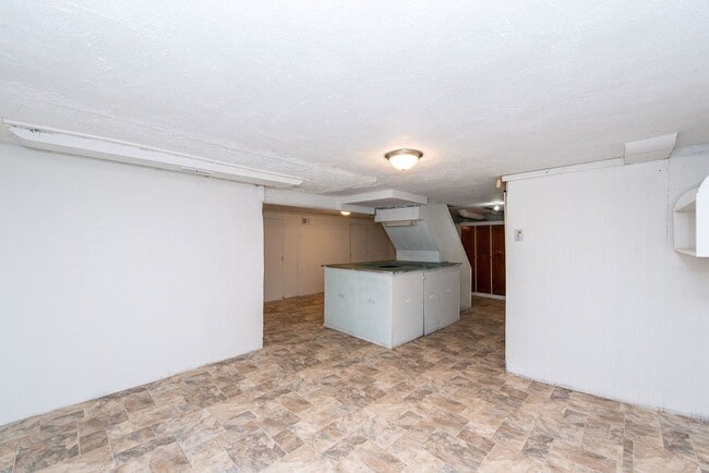 Building Photo - WESTWOOD - Freshly updated 4 bed 2.5 bath home