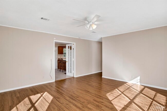 Building Photo - 3206 N Miller St