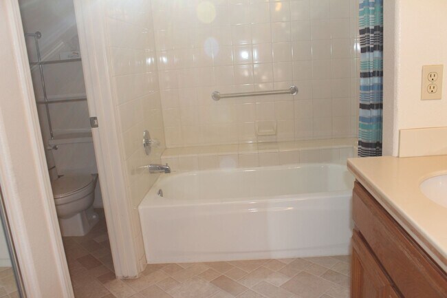 Building Photo - 2bd/2bth Ocean Hills 55+ Single Level home!
