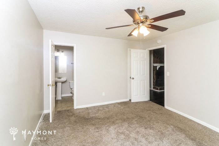 Building Photo - 3415 Mustang Dr
