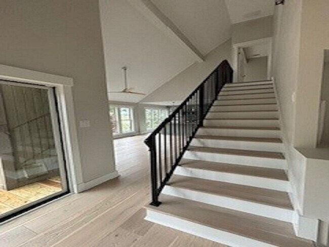 Building Photo - Broad Creek Landing