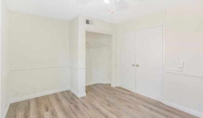 Building Photo - 1141 Vía Antibes