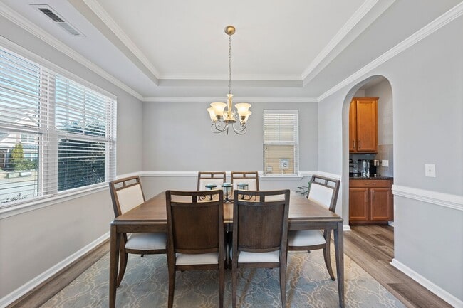 Building Photo - Stunning Apex Home with First-Floor Privat...