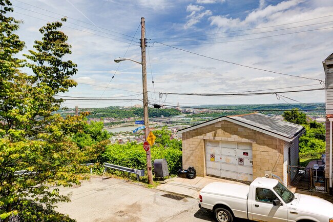 Building Photo - Available August 1st 2026 - Renovated 2+ Bedroom Home w/ Updates Throughout!