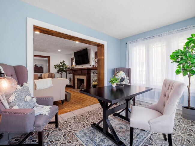 Building Photo - 3222 West Blvd