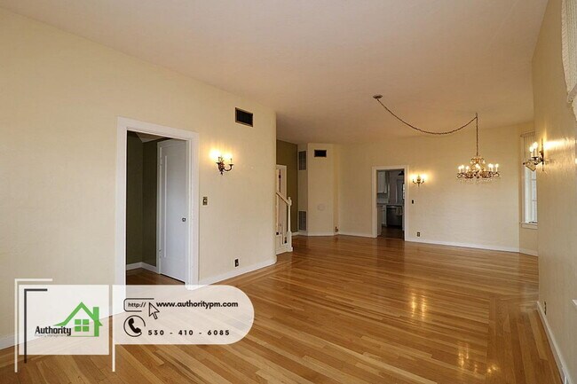 Building Photo - 1804 Chestnut St