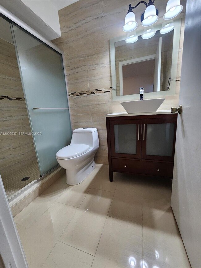 Building Photo - 6485 SW 129th Ave